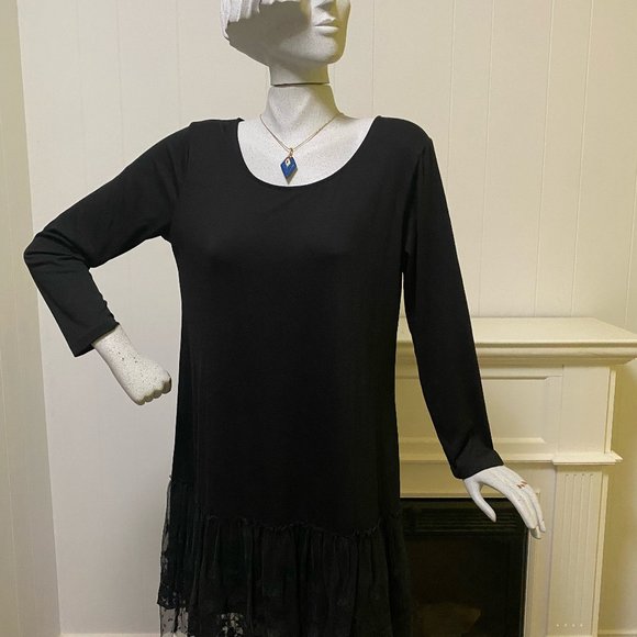 Paisley Vine black dress - Picture 2 of 5